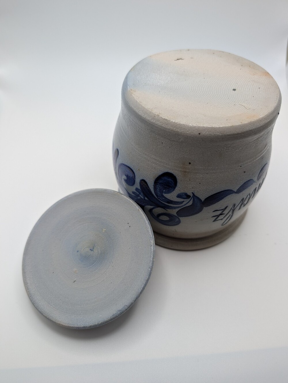 German Salt Glazed Stoneware Crock - Picture 6 of 9